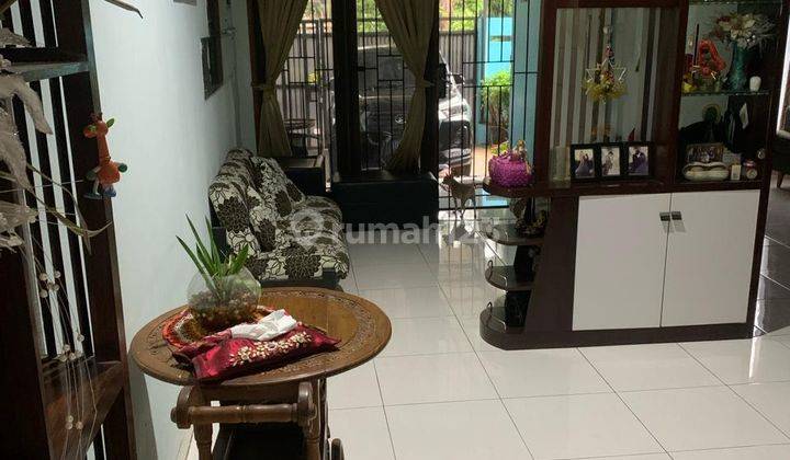 Dijual Rumah di Villa Melati Mas 1