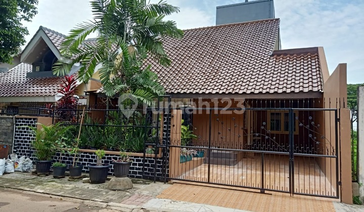 For Sale Ready-to-live-in House in BSD City