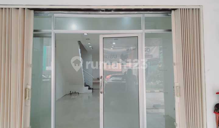 Dijual Ruko Itc BSD, 2 Lantai, Hadap Jalan Raya Dijual Ruko Itc BSD, 2 Lantai, Hadap Jalan Raya