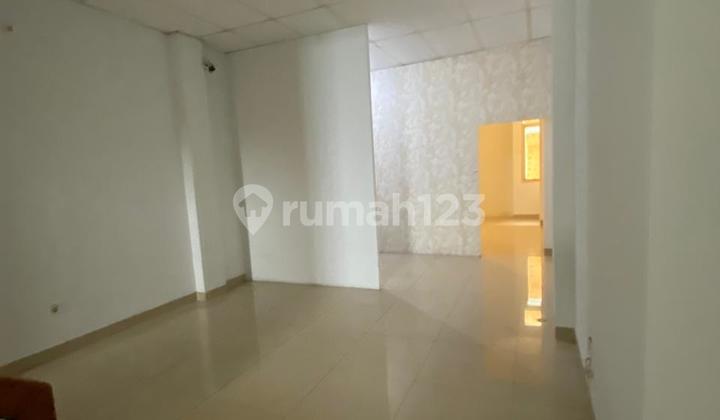 Disewakan ruang usaha HANYA lantai 2 saja - di Ruko Ciater, BSD