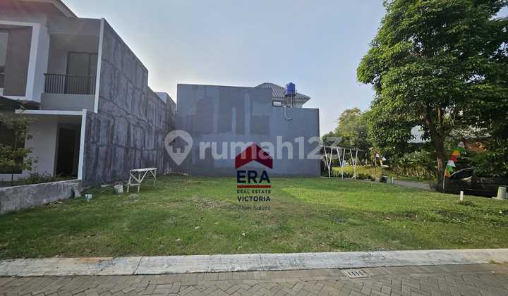 For sale plot in Kebayoran Village, Bintaro. For sale plot in Kebayoran Village, Bintaro.