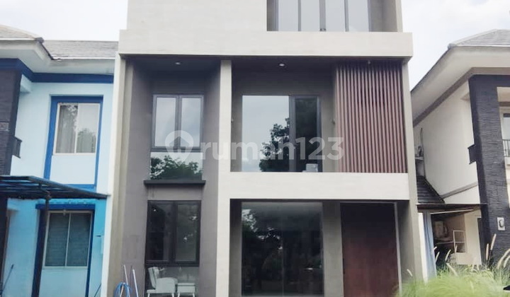 Dijual Rumah Brand New, Bangunan Mandiri di Alam Sutera