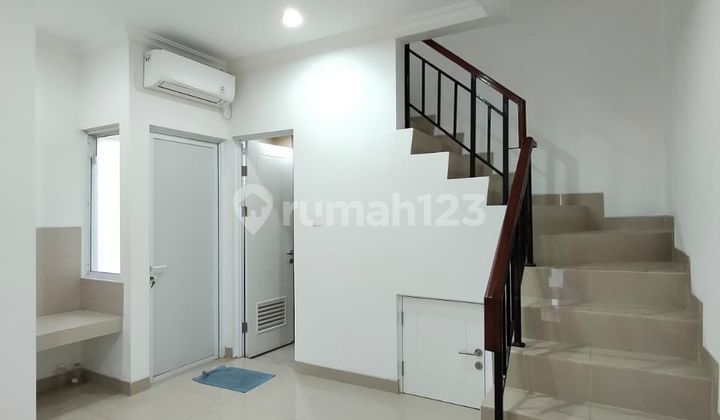 House for rent, ready to occupy in Malibu Gading Serpong.