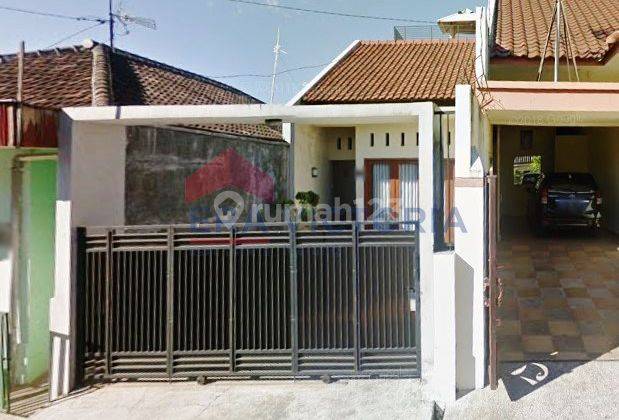 Rumah Villa Di Jalan Abdul Jalil Kota Batu Kondisi Bagus Terawat 2