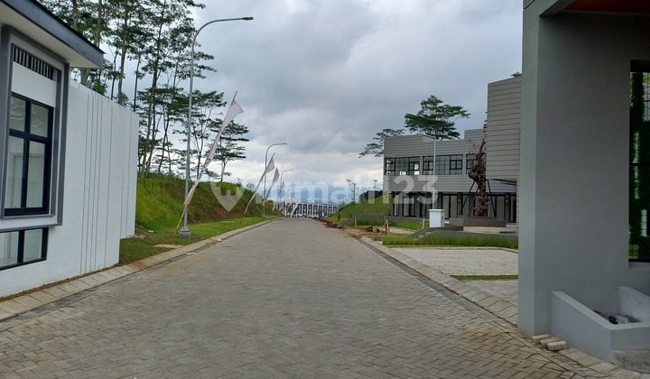 Disewakan Kos Kvadra Binus Raya
