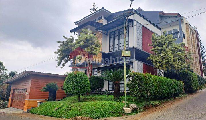 Dijual Villa Besar Kusuma Pinus Kota Batu Bangunan Bagus Kawasan Wisata 1