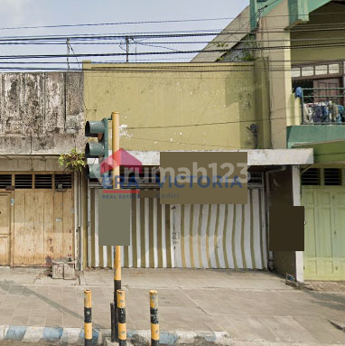 Smart Investment! Shophouse in Pare Kediri – Only 5 Minutes from Canda Birawa Stadium. Smart Investment! Shophouse in Pare Kediri – Only 5 Minutes from Canda Birawa Stadium.