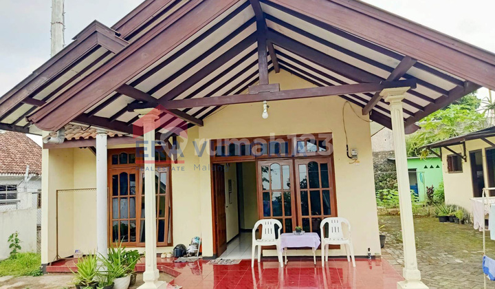 Rumah Pakis Dekat Kawasan Wisata & Bandara Potensi Sewa Tinggi! Rumah Pakis Dekat Kawasan Wisata & Bandara Potensi Sewa Tinggi!