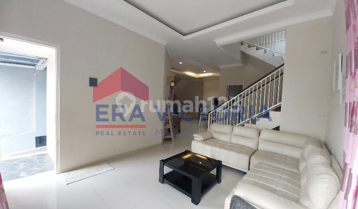 Dijual Rumah Villa Asri di Batu, Lokasi Pojokan dan View Pegunungan 2