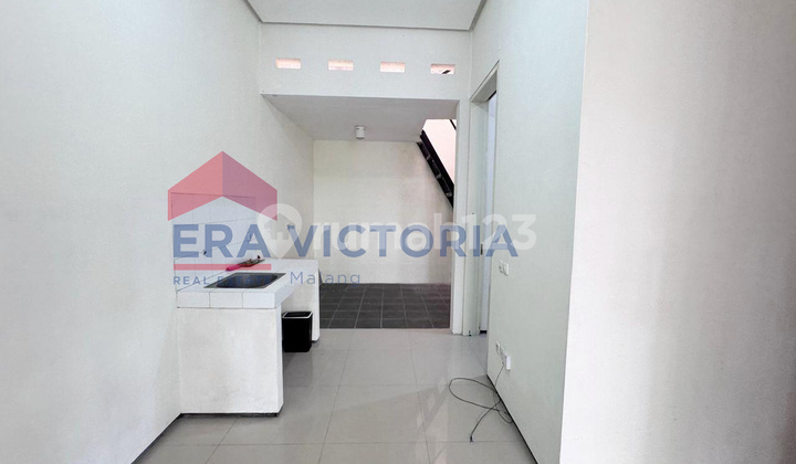 Rumah Strategis Jantung Kota Selangkah ke Plaza Araya & Kampus Binus