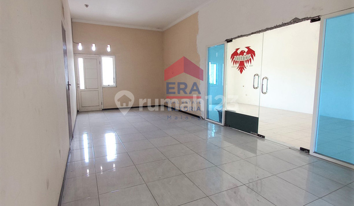 Rental Shop House, Golden Location in Blimbing, Easy Access, Suitable for Office, Clinic
