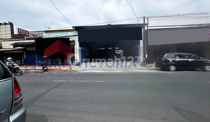 Toko/Gudang + Rumah Dijual Strategis Cocok Showroom & Bengkel Toko/Gudang + Rumah Dijual Strategis Cocok Showroom & Bengkel