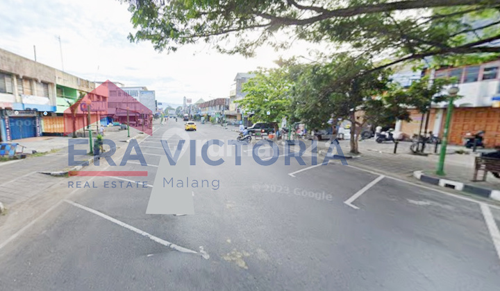 3-Story Ready-to-Use Shop House in Padang Raya Market Trade Center 2