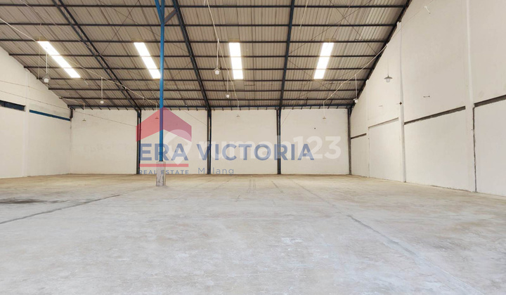 Gudang Kawasan Industri Akses Kendaraan Besar Dekat Exit Tol Pakis 