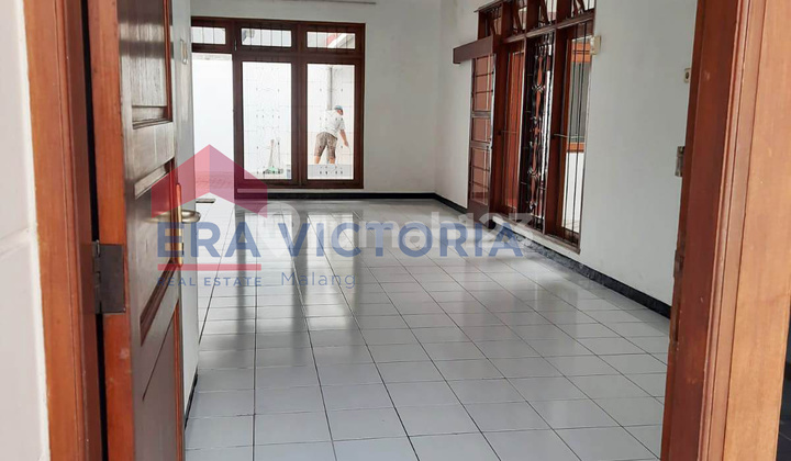 Ready-to-Occupy House in Araya Near Persada Hospital & Gas Station, Spacious Yard 2