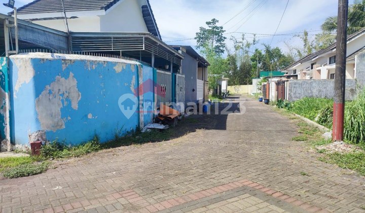 Rumah Jual dalam Perumahan Dekat Raya Curungrejo  2