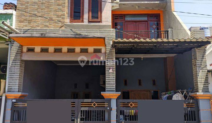 Rumah Strategis di Sidoarjo Cocok untuk keluarga dan Bisnis  1