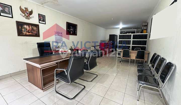 Strategic Ready-to-Use Shophouse in Sawojajar, Bustling Location, Former Office 2