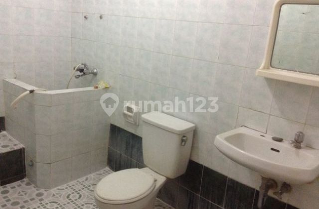 Dijual Rumah Semi Furnished di Villa Valensia Lontar, Surabaya Dijual Rumah Semi Furnished di Villa Valensia Lontar, Surabaya