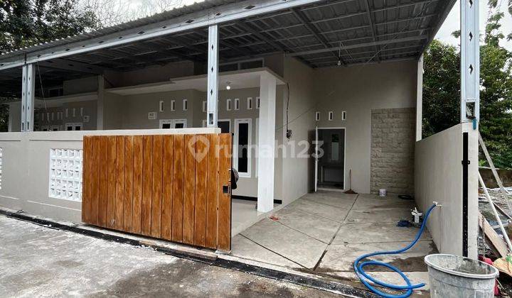 Rumah Modern Siap Huni Di Utara Pasar Godean Sleman 1