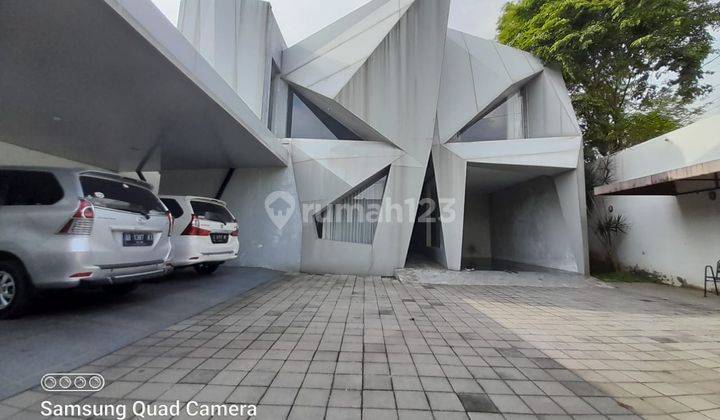 RUMAH KONSEP VILLA MODERN KOTA YOGYAKARTA Full Furnished 1