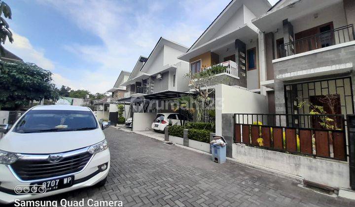 Rumah 2 Lantai Mewah di Utara Jogia Bay Wedomartani SD Model 4