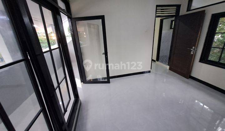 Rumah Klasik Strategis Yogyakarta  Dekat Bandara Adisucipto