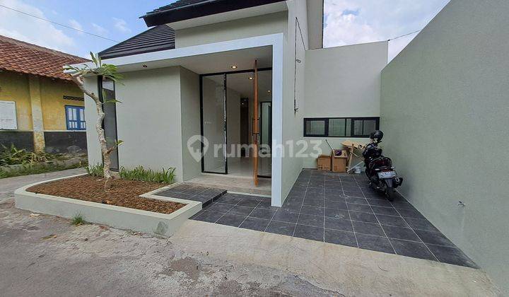 RUMAH MODERN KEKINIAN KALASAN SLEMAN DEKAT JL.SOLO JOGJA 2