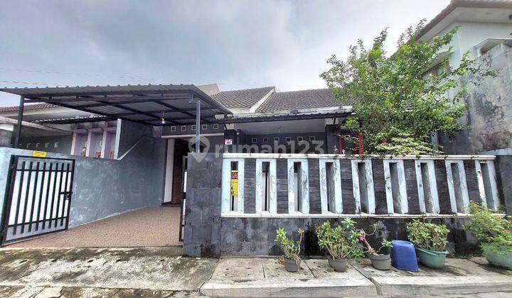 Rumah Second Tanah Luas Perumahan Condongcatur Dekat Amikom 1