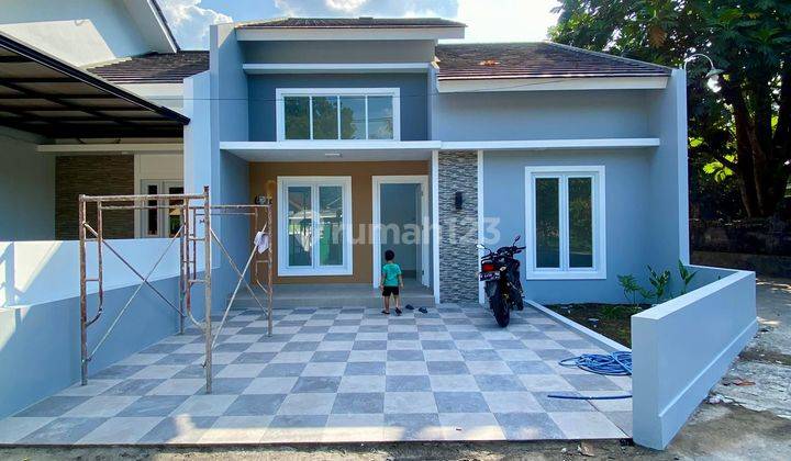 Rumah Baru Modern di Purwomartani Sleman  1