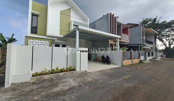 Rumah Siap Huni Scandinavian di TAJEM WEDOMARTANI MAGUWOHARJO 2