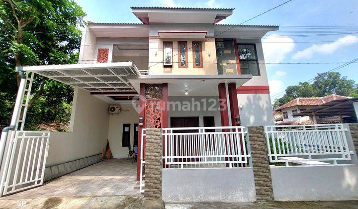 Rumah Siap Huni Hook Mewah 2 Lantai Maguwoharjo 2