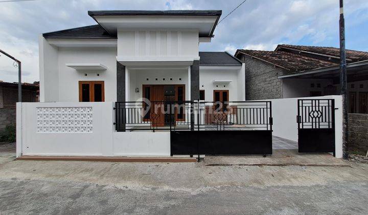 Rumah Modern Dekat Ringin Purwomartani Sleman 1