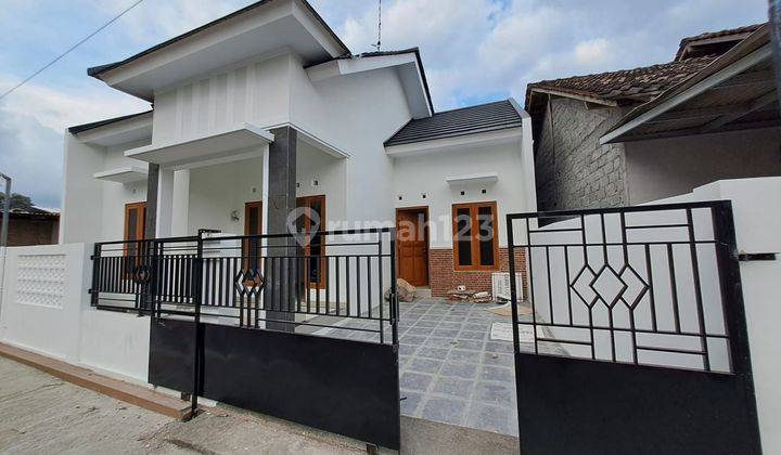 Rumah Modern Dekat Ringin Purwomartani Sleman 2