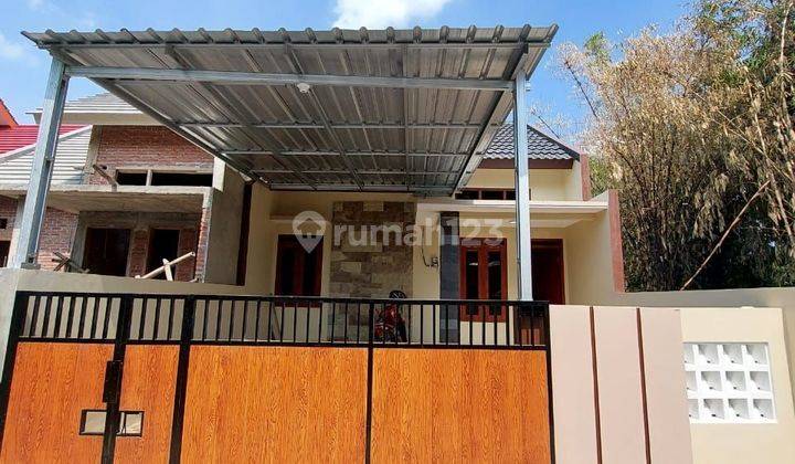 Rumah Baru Modern Siap Huni  Sendamgtirto Berbah Sleman 2