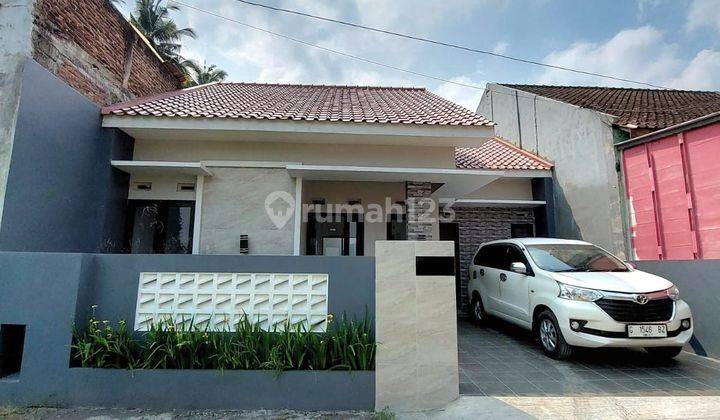 RUMAH MODERN DEKAT PONPES PANDANARAN DAN KAMPUS UII JAKAL 1