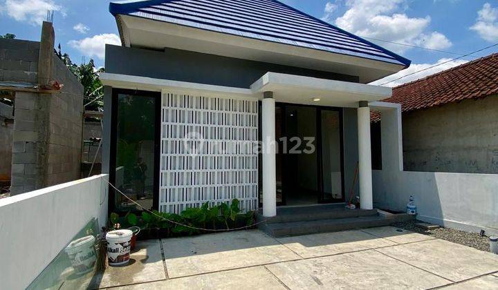 Rumah Modern Elegan Di Dekat Kampus Isi Yogyakarta 2