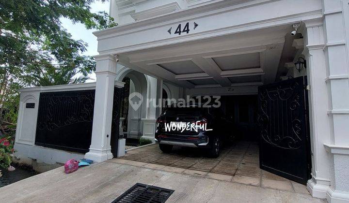 Rumah Mediteranian Kolam Renang di DEKAT KOTA YOGYAKARTA, Sleman 2