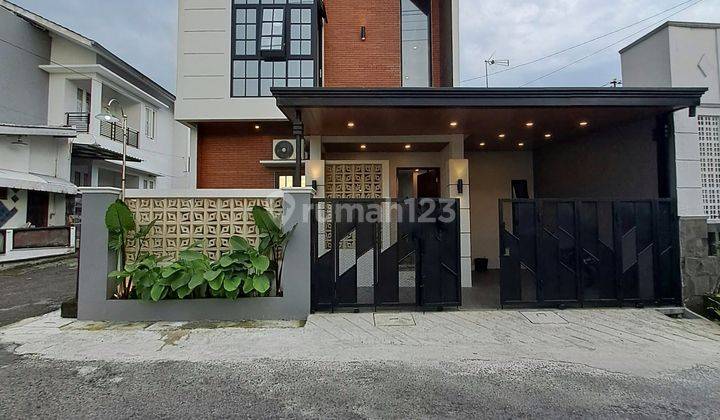 Dijual Rumah Mewah Gaya Scandinvian Dekat Amikom Yogyakarta 1