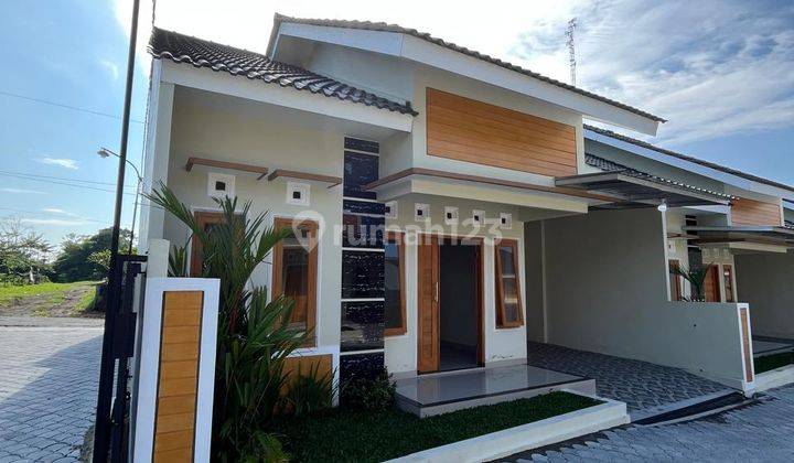 Rumah Modern Siap Huni Di Kadisoka Sleman, Purwomartani  2