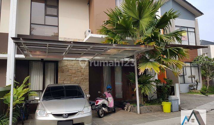 Rumah 2 Lantai Bagus SHM di Prv, Bandung 1