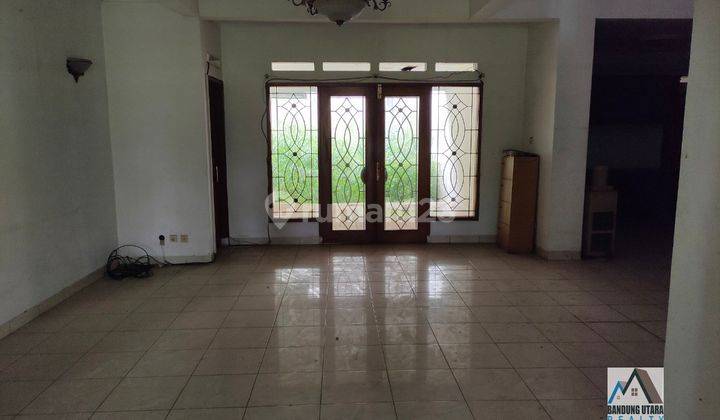 Rumah di Jalan Utama Pondok Hijau, Posisi Depan, SHM 2