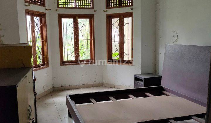 Rumah di Jalan Utama Pondok Hijau, Posisi Depan, SHM 5