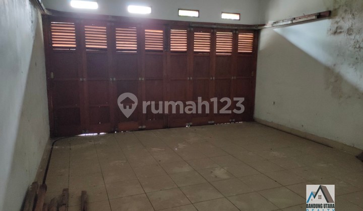 Rumah di Jalan Utama Pondok Hijau, Posisi Depan, SHM 20