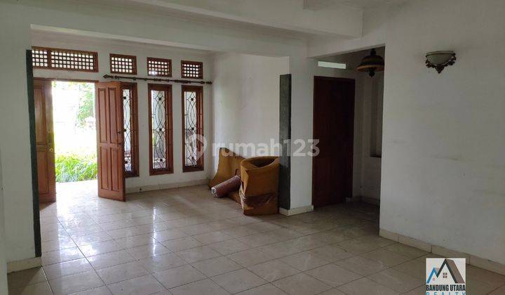 Rumah di Jalan Utama Pondok Hijau, Posisi Depan, SHM 22