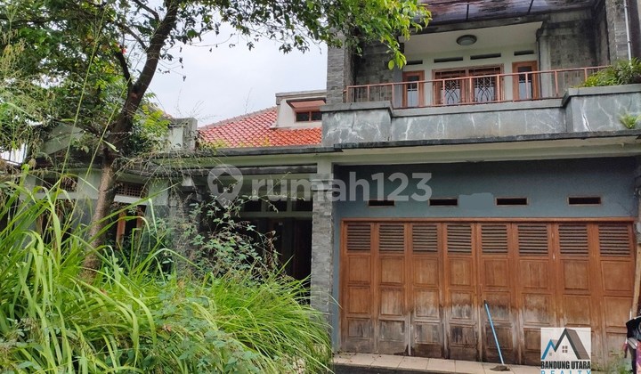 Rumah di Jalan Utama Pondok Hijau, Posisi Depan, SHM 1
