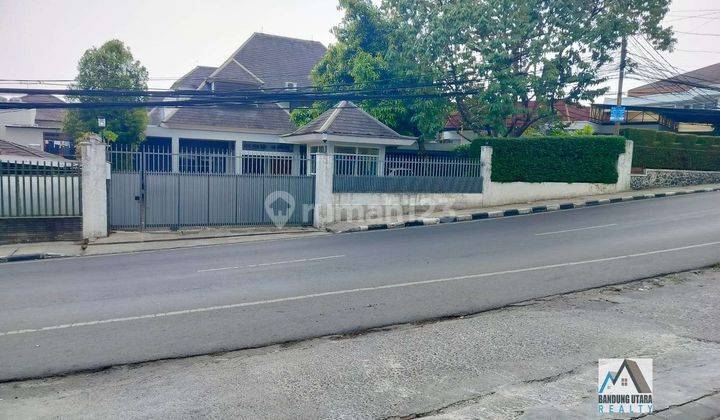 Rumah Mewah Di Sersan Bajuri, Lokasi Strategis, Siap Huni, SHM 1