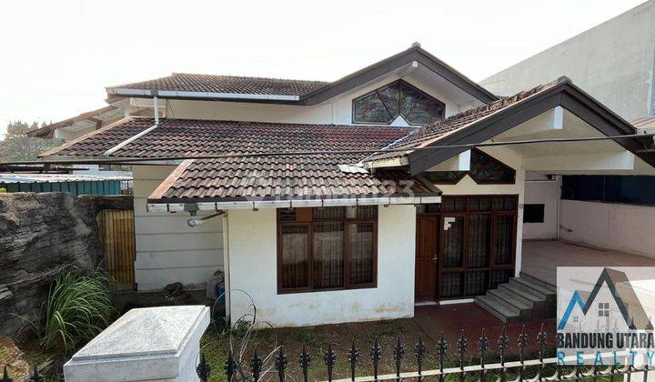 Rumah Tua Terawat Dalam Komplek Lembah Bajuri Area Bandung Barat. 1