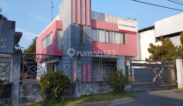 Gedung Kantor Di Jalan A. Yani Cirebon 1