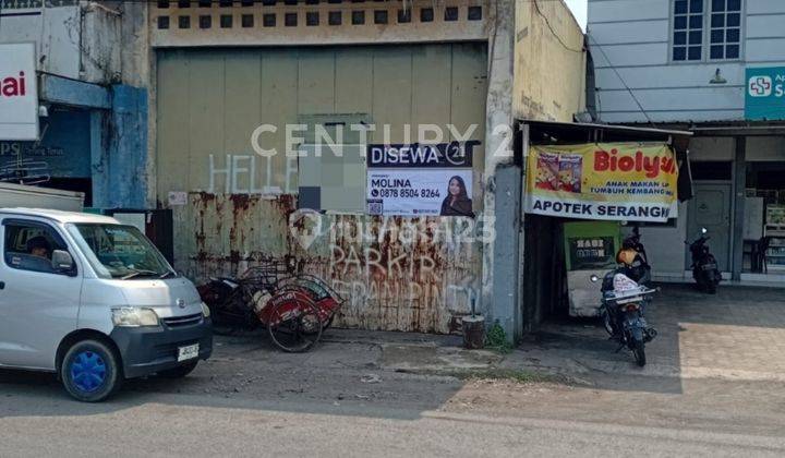 Gudang Kecil Di Area  Komersil Mundu Pantura 1